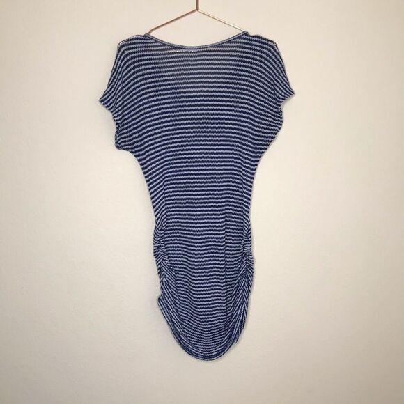 Motherhood maternity blue‎ and white sweater blouse - Picture 5 of 5